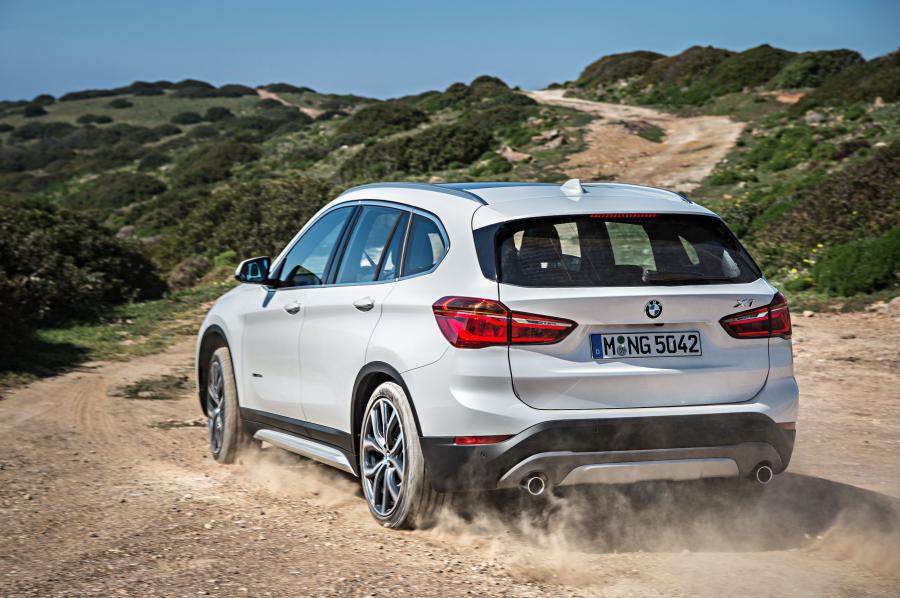  BMW X1 xDrive20d xLine (F48) 2015 года  (WW) (фото 40 из 59)